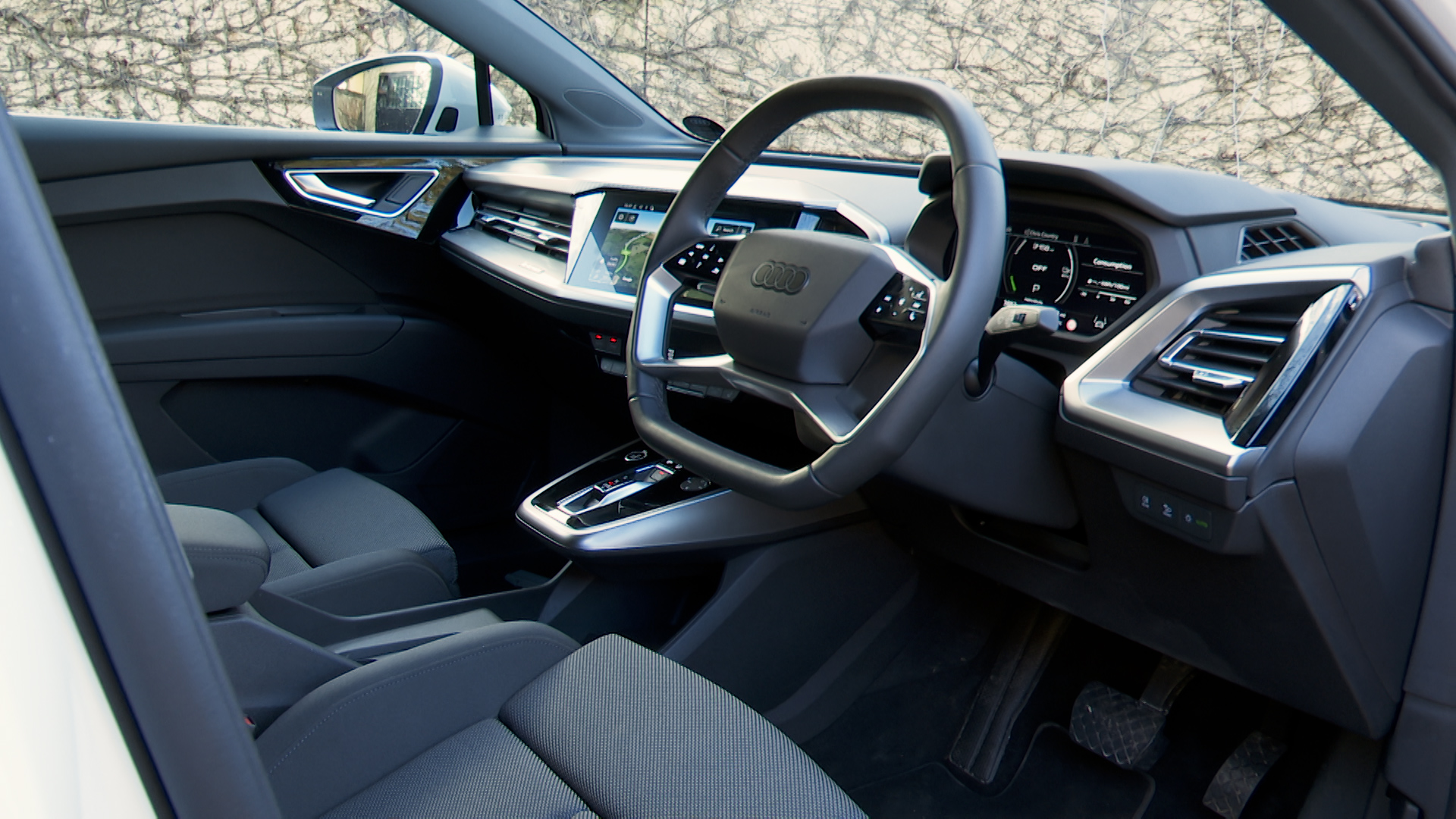 150kW 40 82kWh Black Edition 5dr Auto [Tech Pro]
