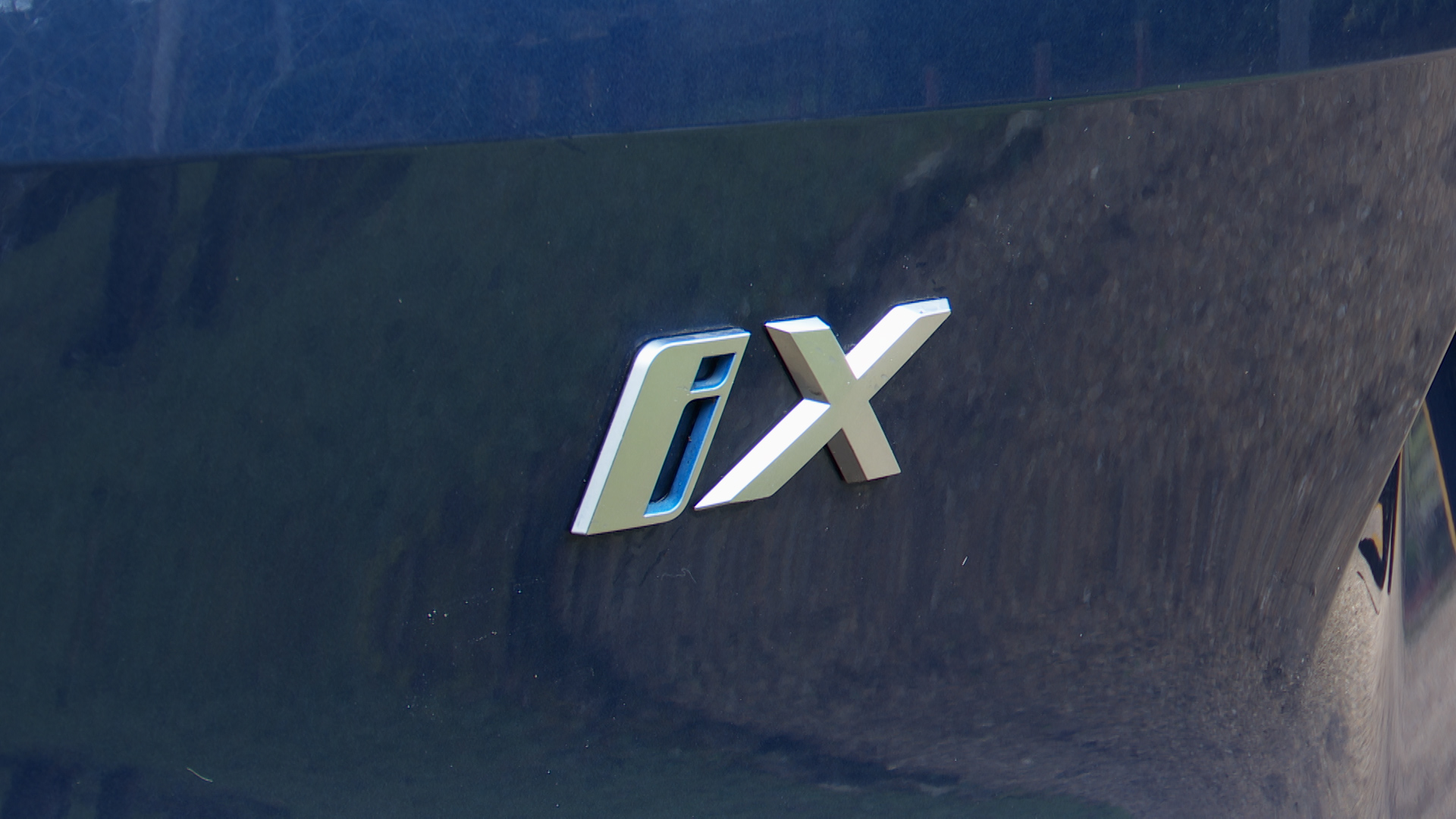 240kW xDrive40 M Sport 76.6kWh 5dr Auto [Sky]