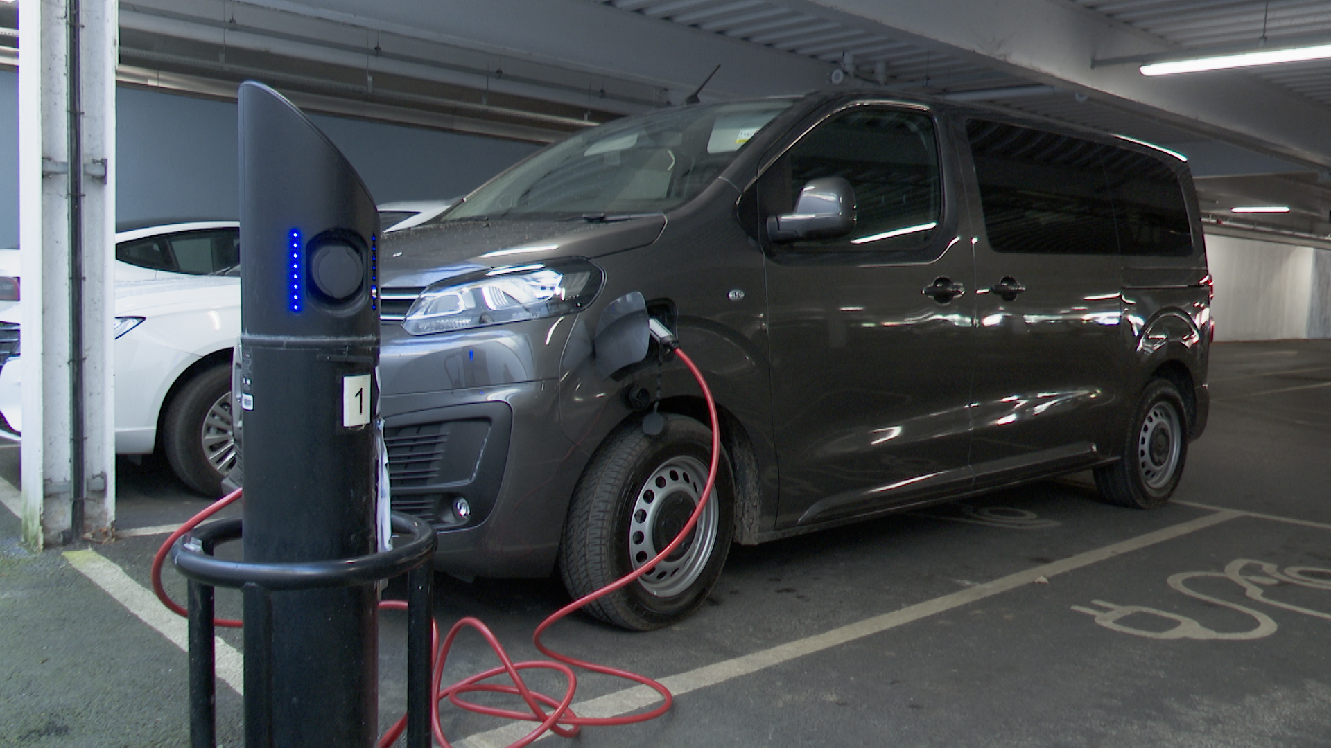 100kW Business Edition XL [9 Seat] 50kWh 5dr Auto