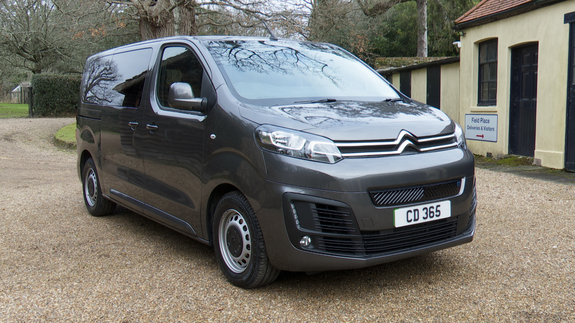 100kW Business Edition XL [9 Seat] 50kWh 5dr Auto