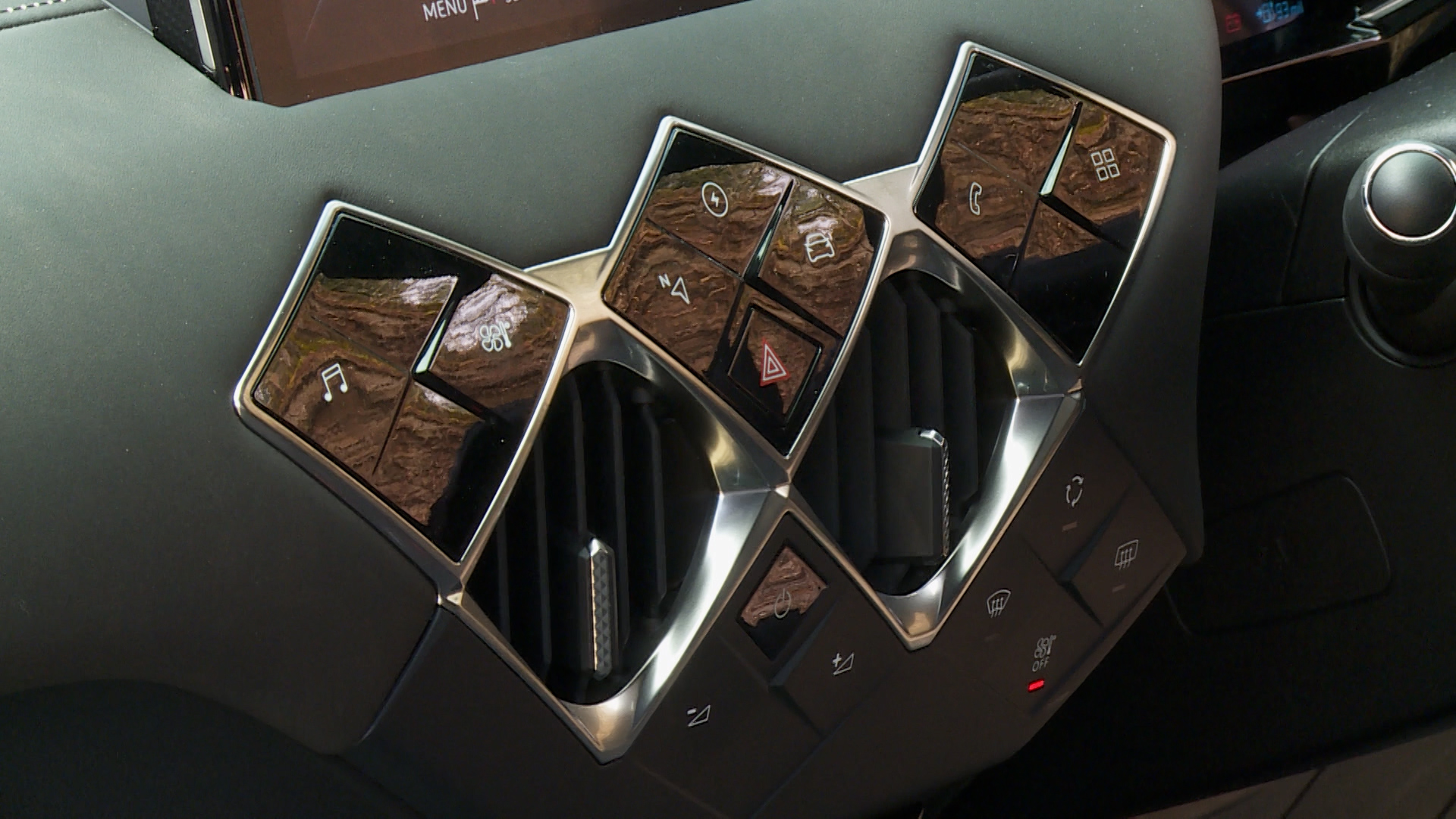 100kW E-TENSE Performance Line + 50kWh 5dr Auto