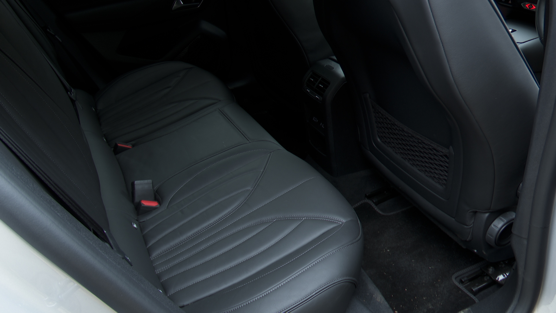 1.6 E-TENSE Performance Line + 5dr EAT8