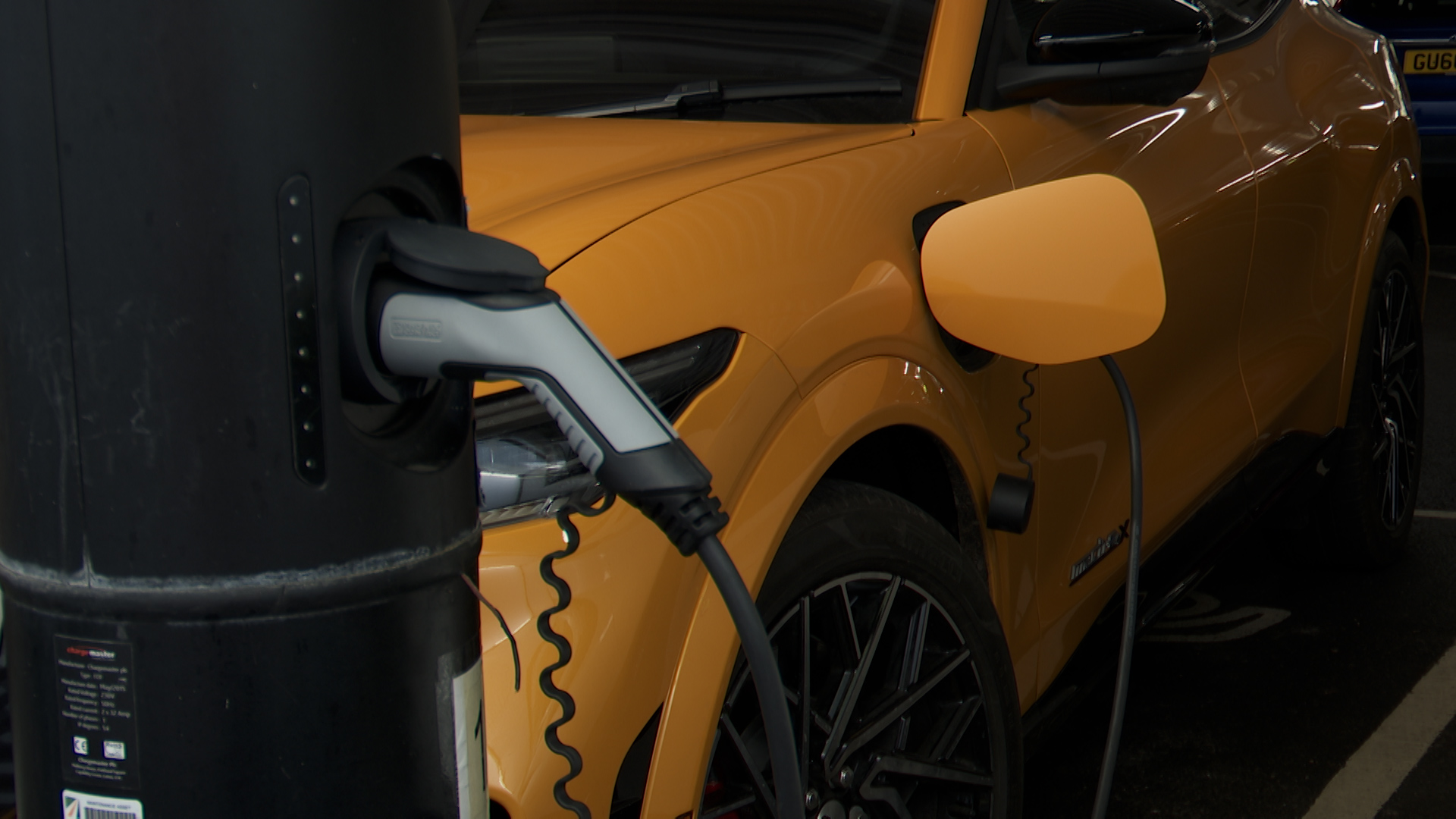 198kW Select 70kWh RWD 5dr Auto