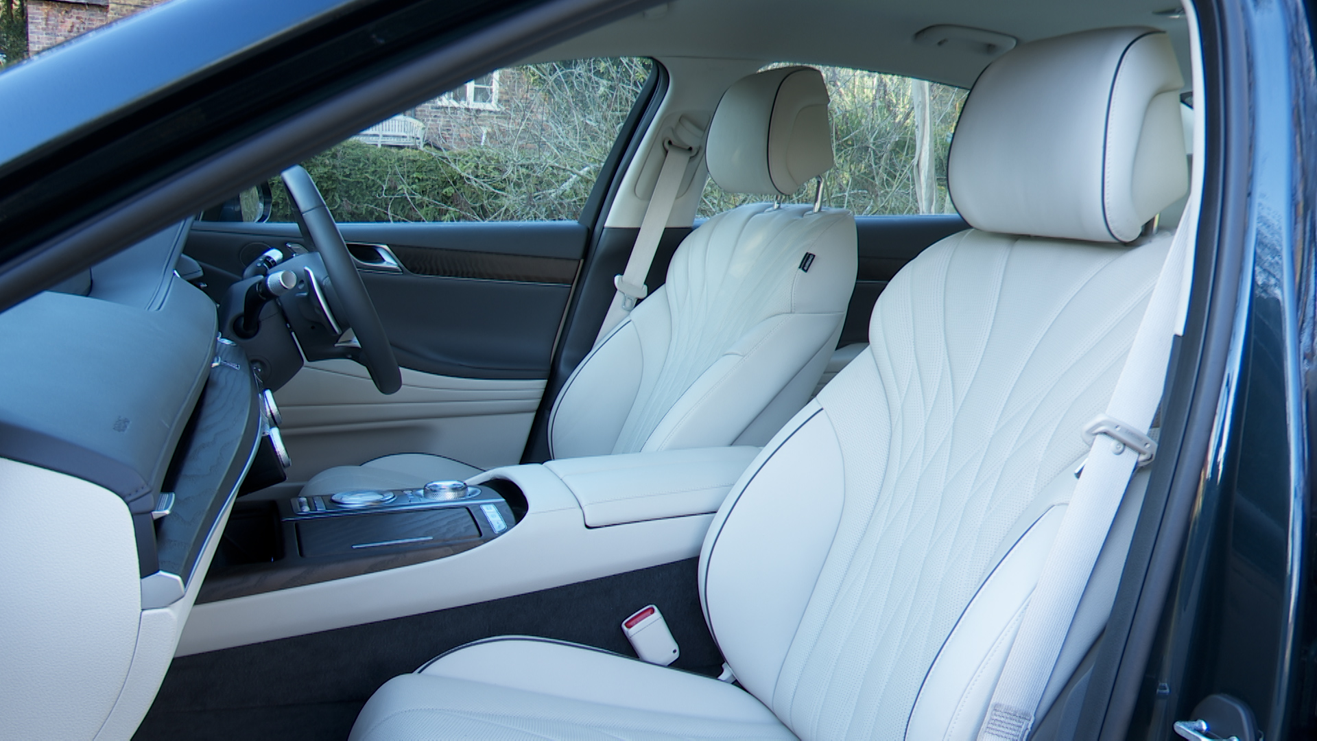 272kW Luxury 87.2kWh 4dr Auto AWD [Innovation]