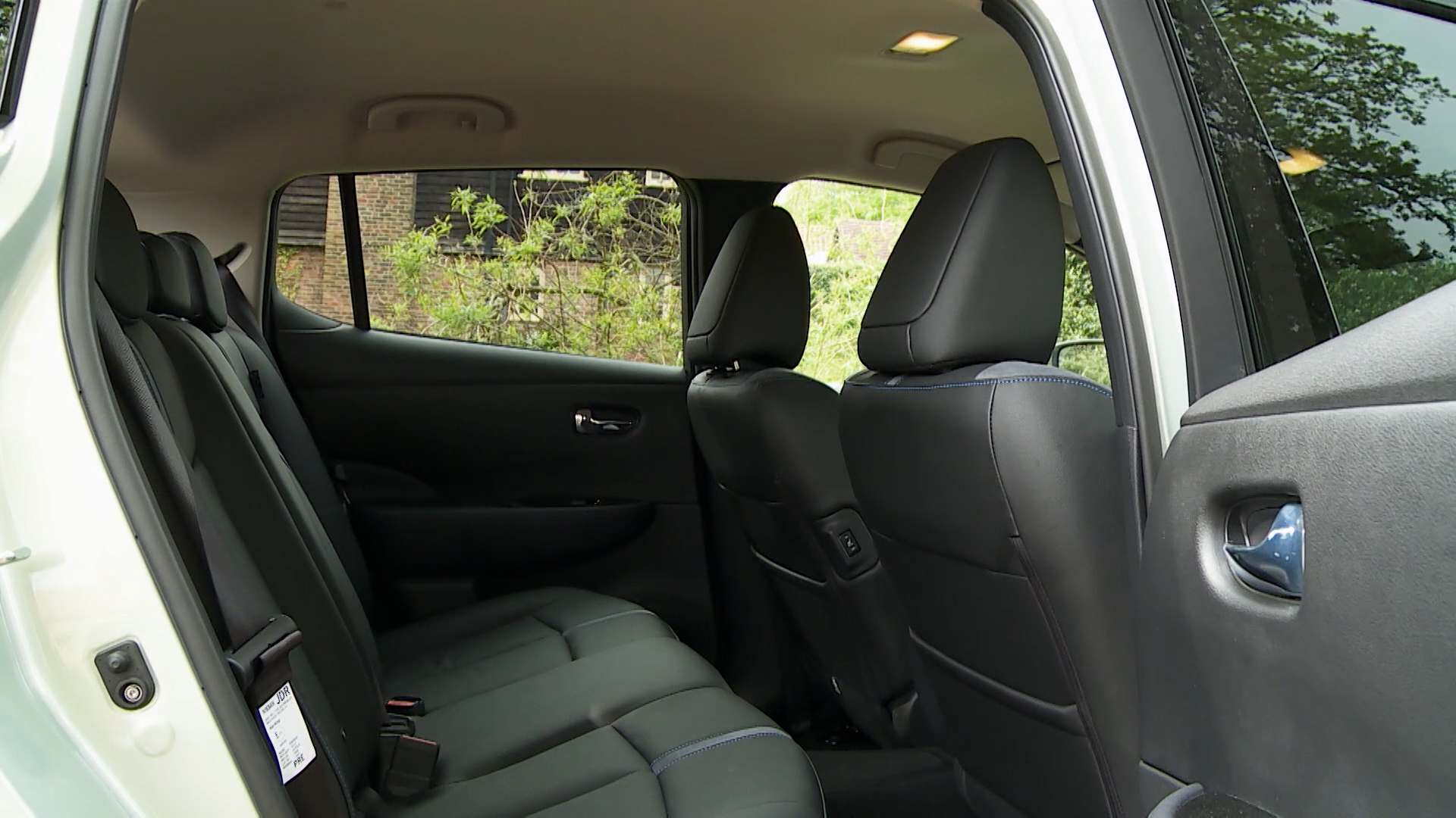 110kW Acenta 39kWh 5dr Auto [Tech Pack]