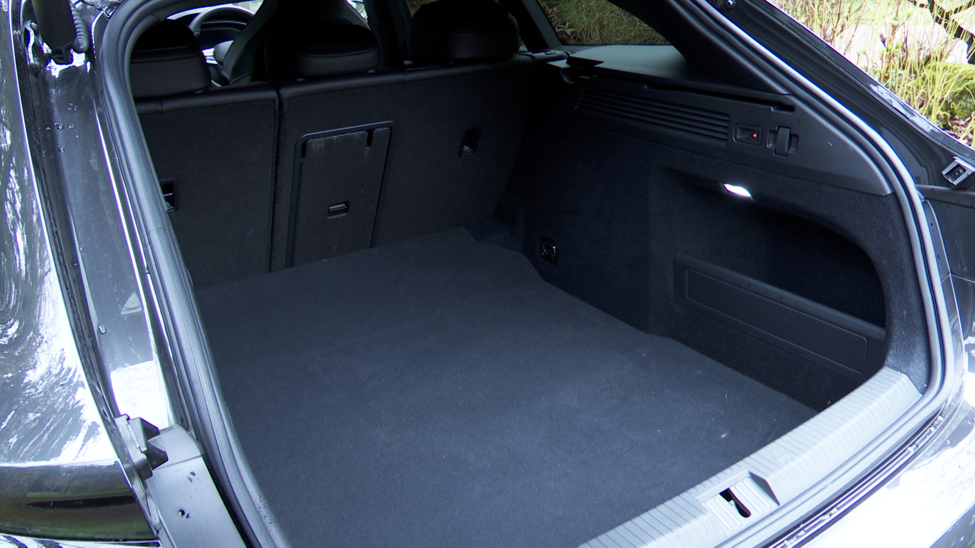 1.4 TSI eHybrid R-Line 5dr DSG
