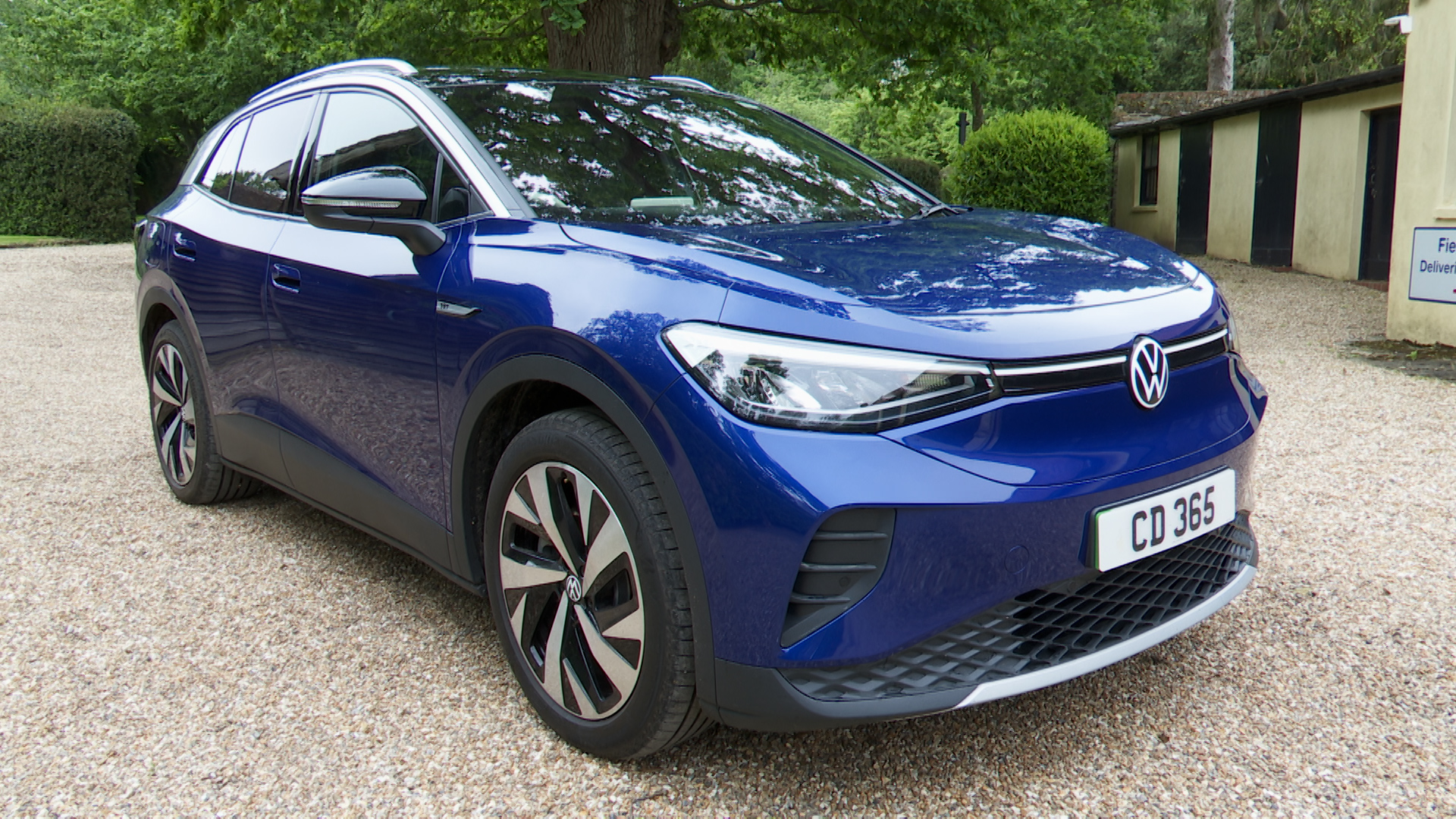 128kW Life Ed Pro 77kWh 5dr Auto [125kW Ch]